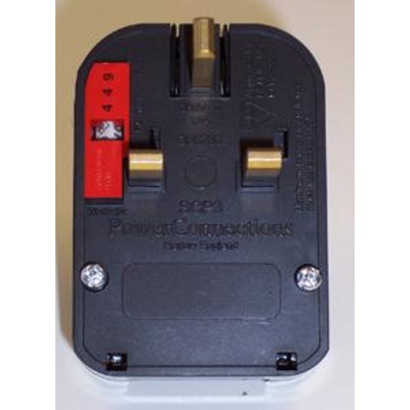 Powerconnections SCP3.BLACK.10A SCP3.BLACK.10A Mains Converter Plug Earthed Schuko UK 13 A 10 Black